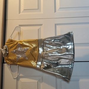 Weissman dance costume with wrist pieces, small child